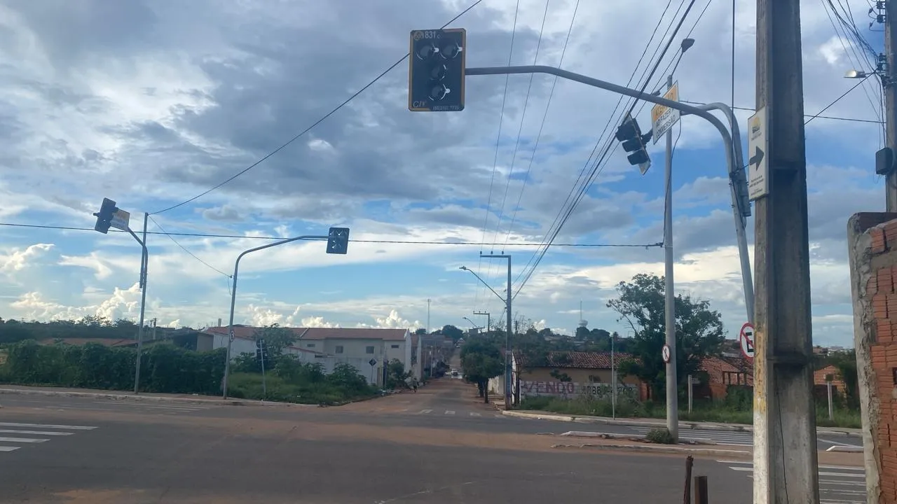Semáforos desligados em Juazeiro do Norte por conta da falta de energia