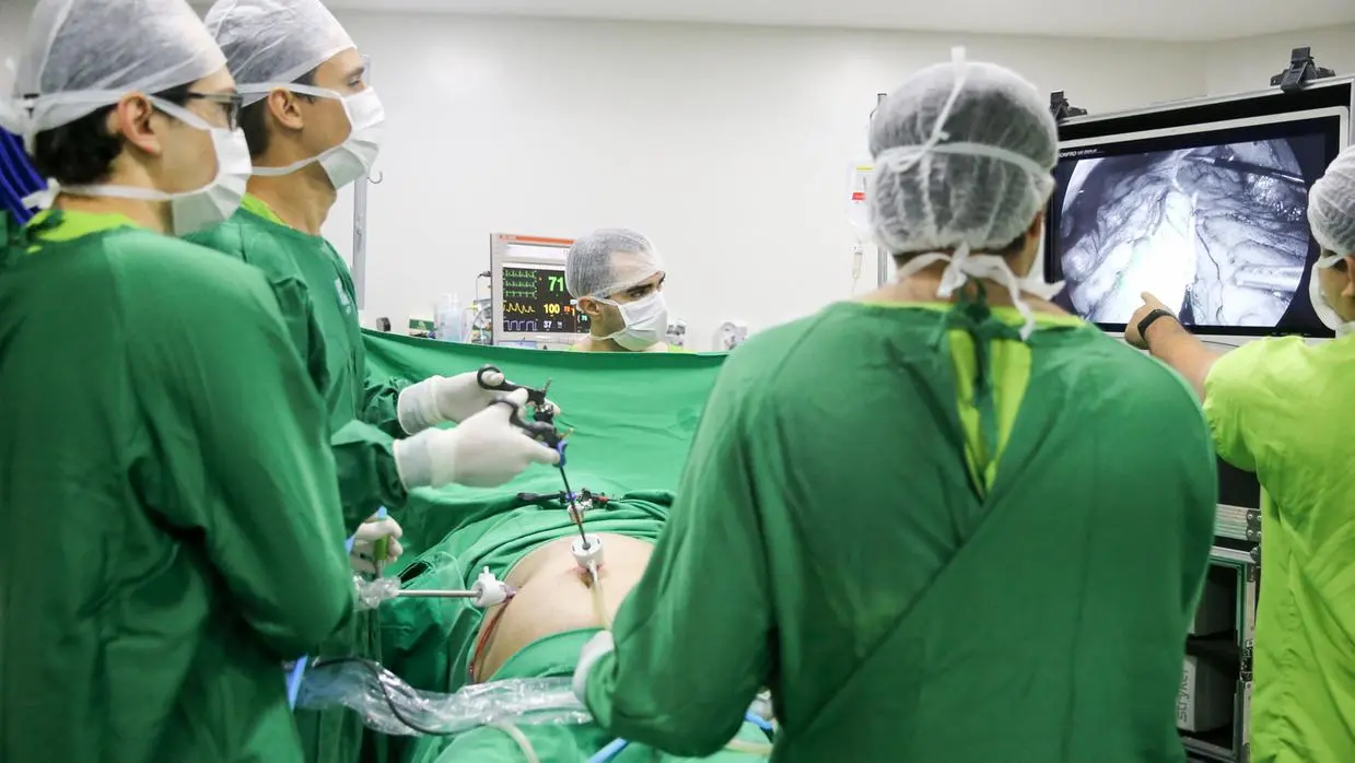 Imagem da notícia: Edital para credenciamento de médicos prevê 8,7 mil cirurgias eletivas no CE