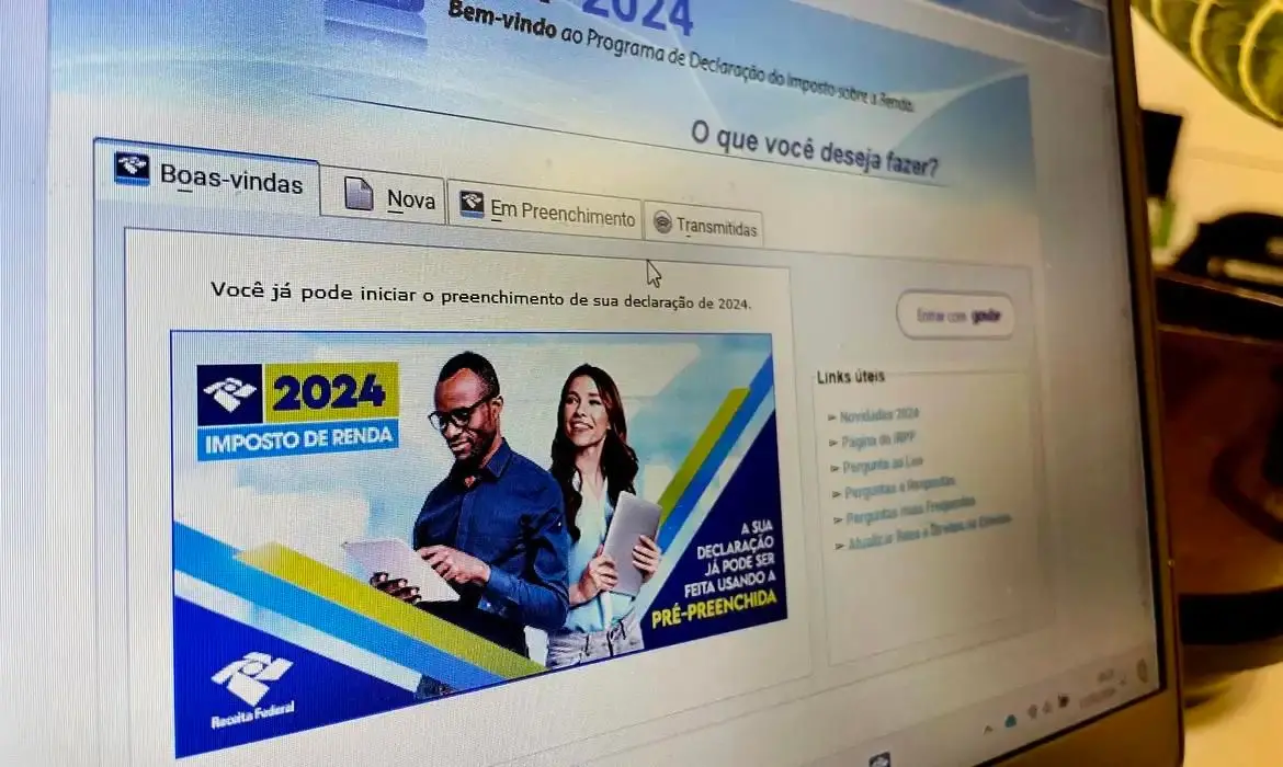 Imagem da notícia: Imposto de Renda 2024: prazo para envio da declaração começa nesta sexta (15); saiba horário