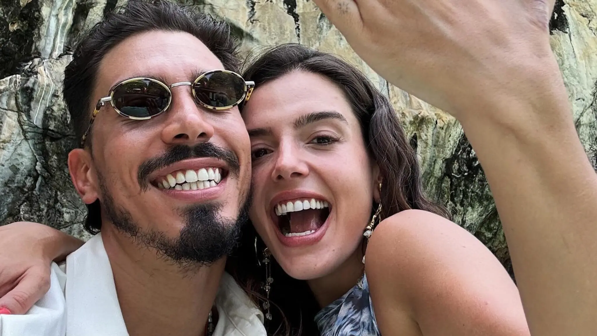 Imagem da notícia: Giovanna Lancellotti e Gabriel David ficam noivos na Tailândia