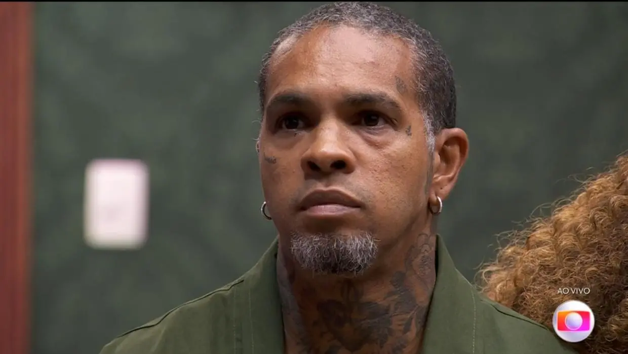 Imagem da notícia: Ex-BBB Rodriguinho revela que 'paredão é maior aqui fora' e pede desculpas à irmã de Davi