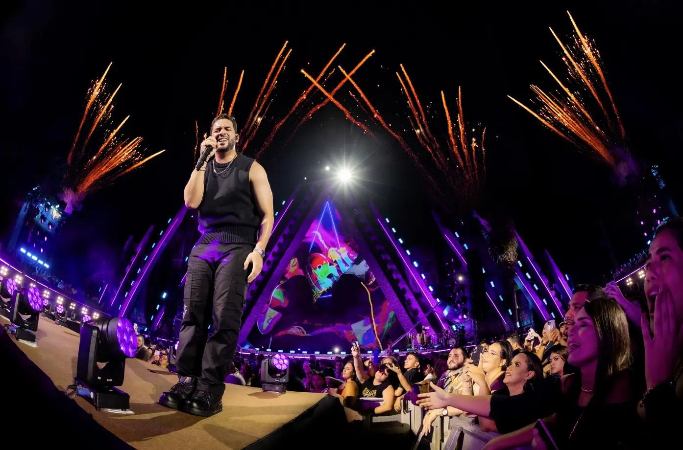 DVD teve palco gigante erguido em Fortaleza