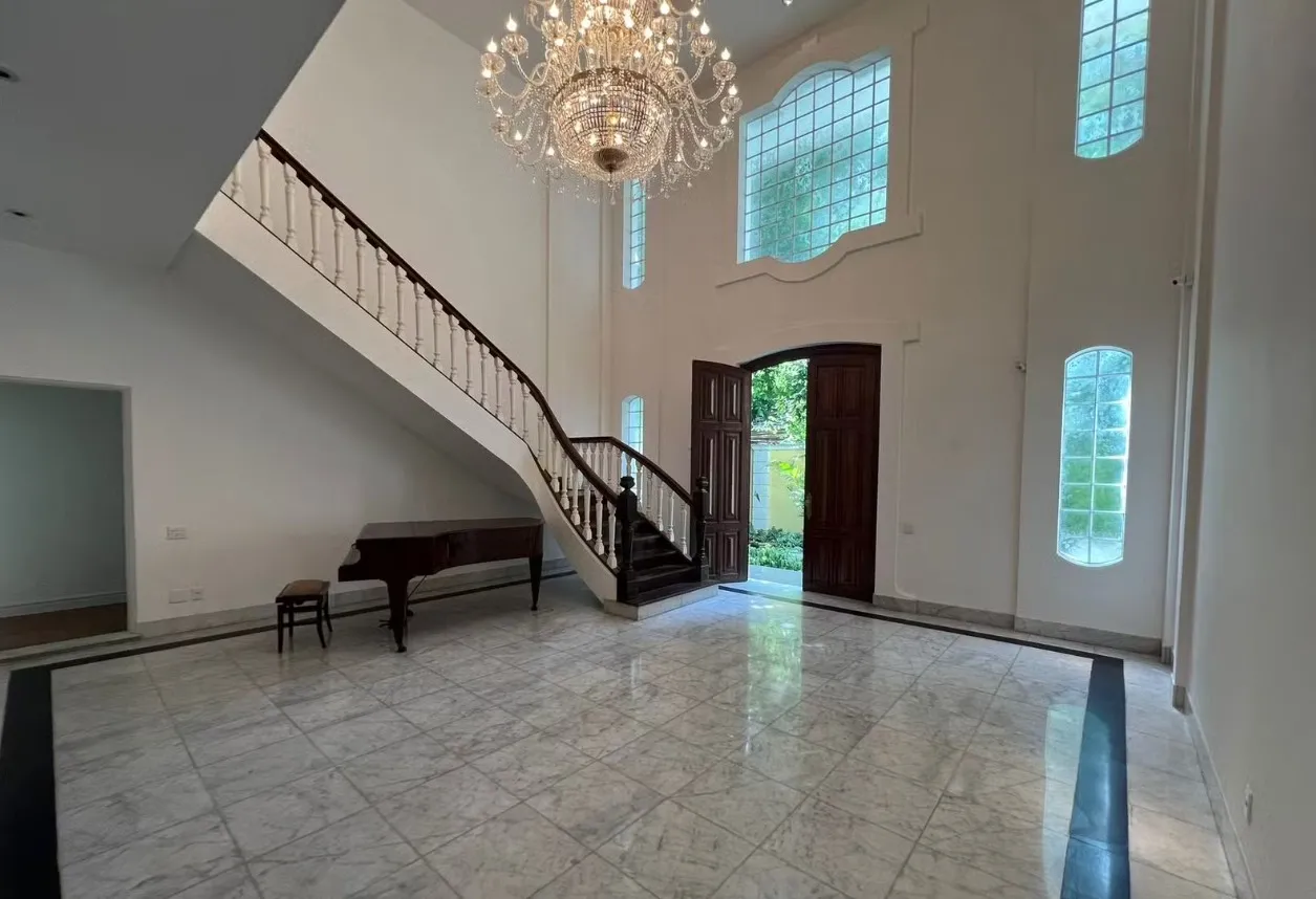 Hall de entrada com mármore Carrara