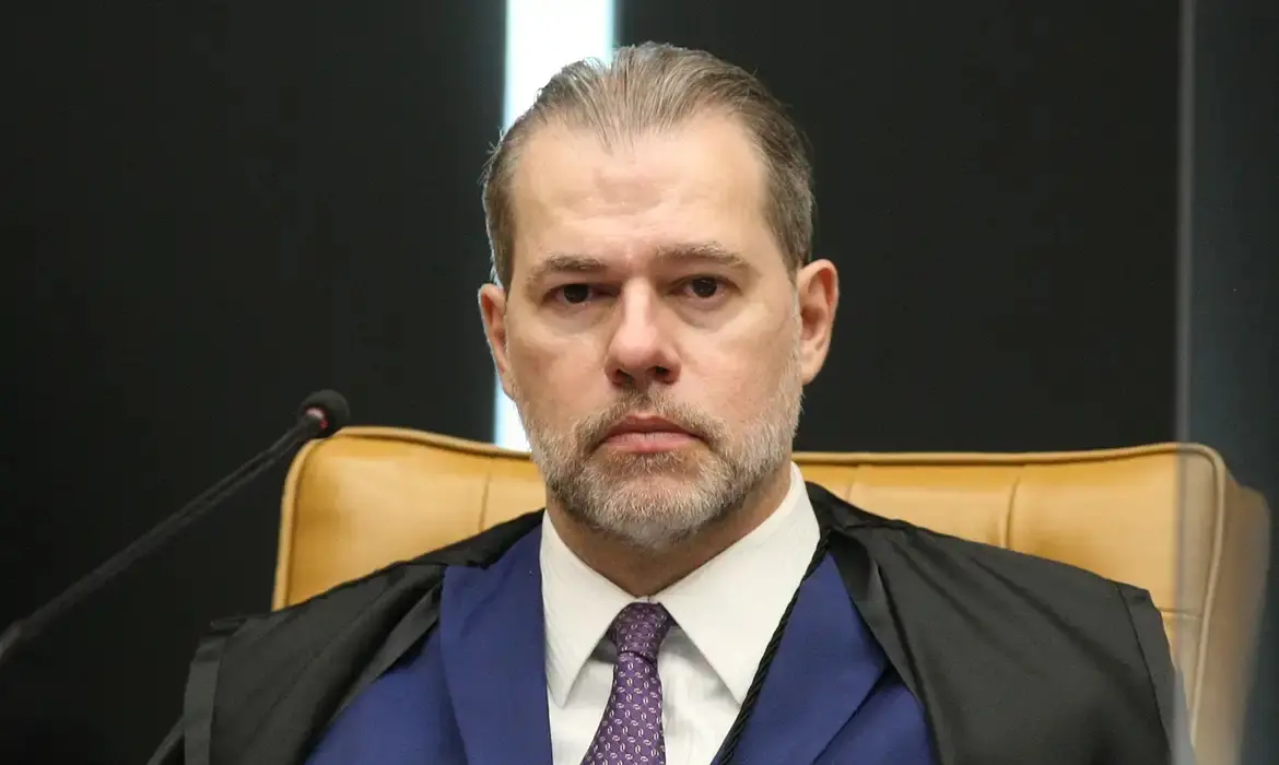 Imagem da notícia: Toffoli atende PGR e reabre investigação sobre hostilidades a Moraes em Roma