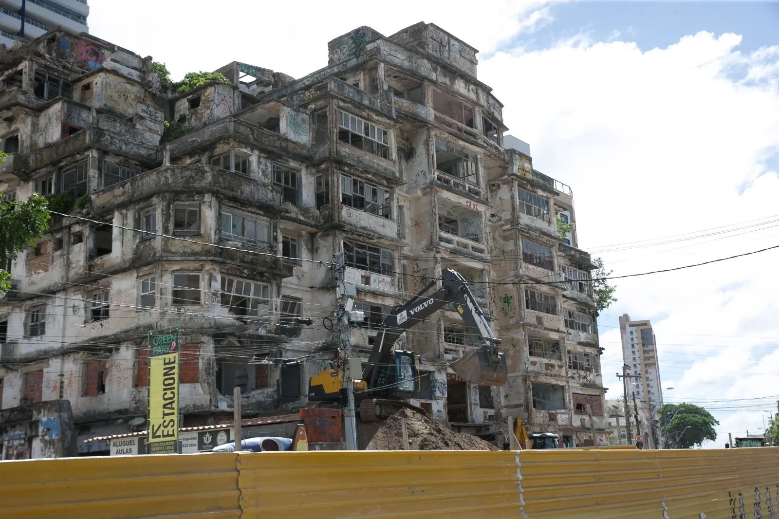 Imagem da notícia: O que cabe agora ao histórico Edifício São Pedro na Fortaleza-memória?