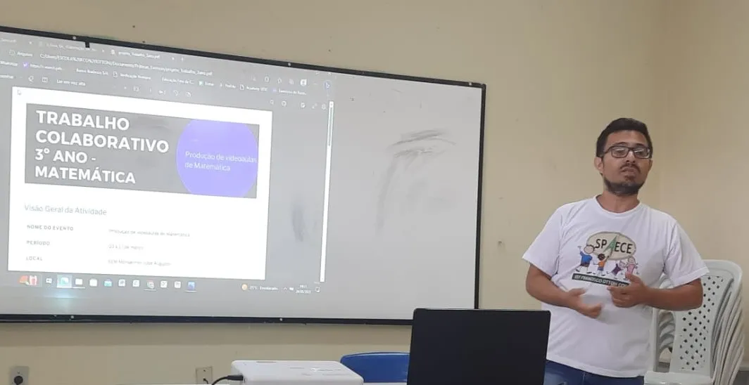 Filho de pescador e natural de Camocim, Clairton Lourenço trabalha na rede pública estadual há duas décadas