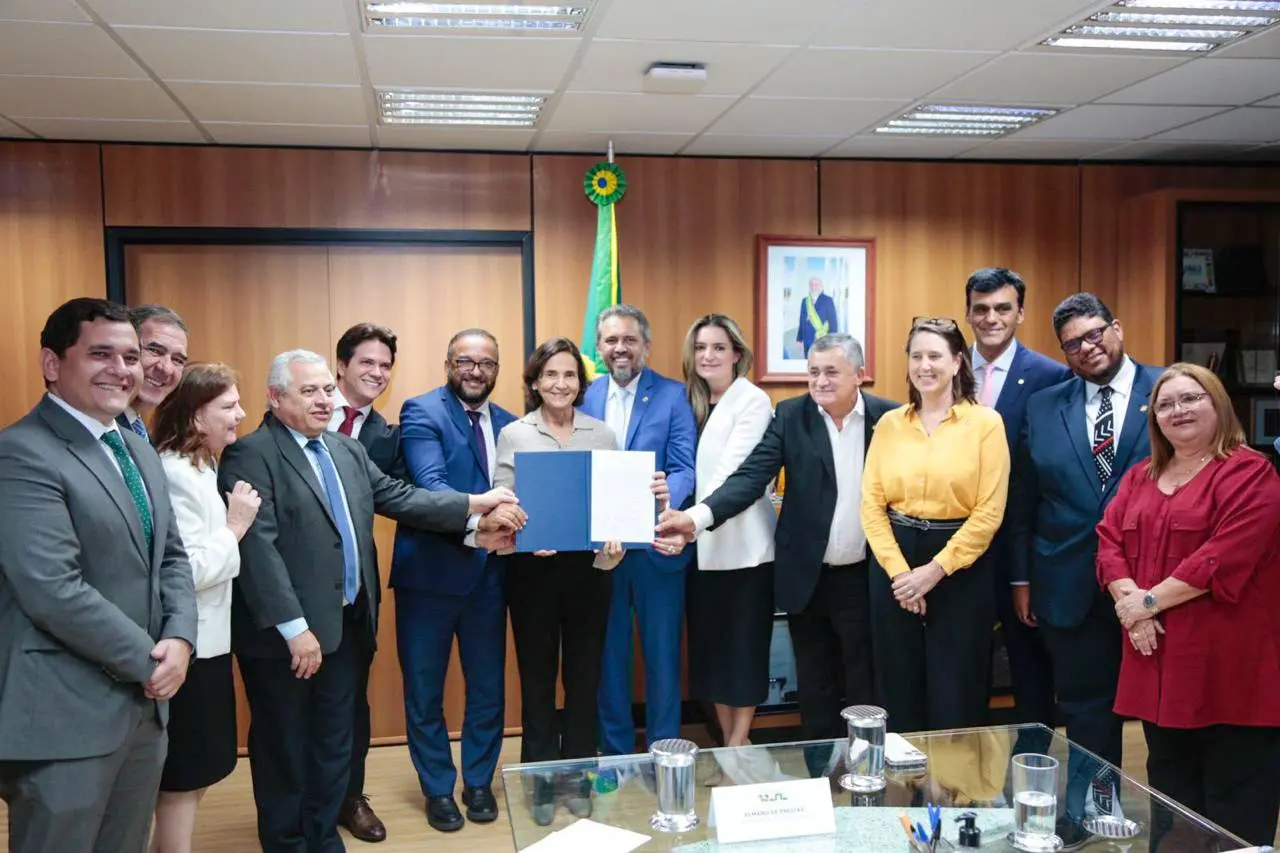 Imagem da notícia: MEC autoriza criação de curso de Medicina na Unilab, em Baturité