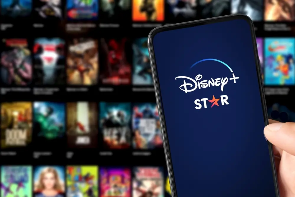 Imagem da notícia: Fusão do Disney+ e Star+ deve acontecer em junho deste ano