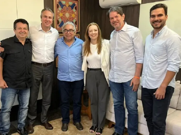 Imagem da notícia: Agora no Senado, Janaína Farias é aposta de Camilo e do PT para a eleição em Crateús