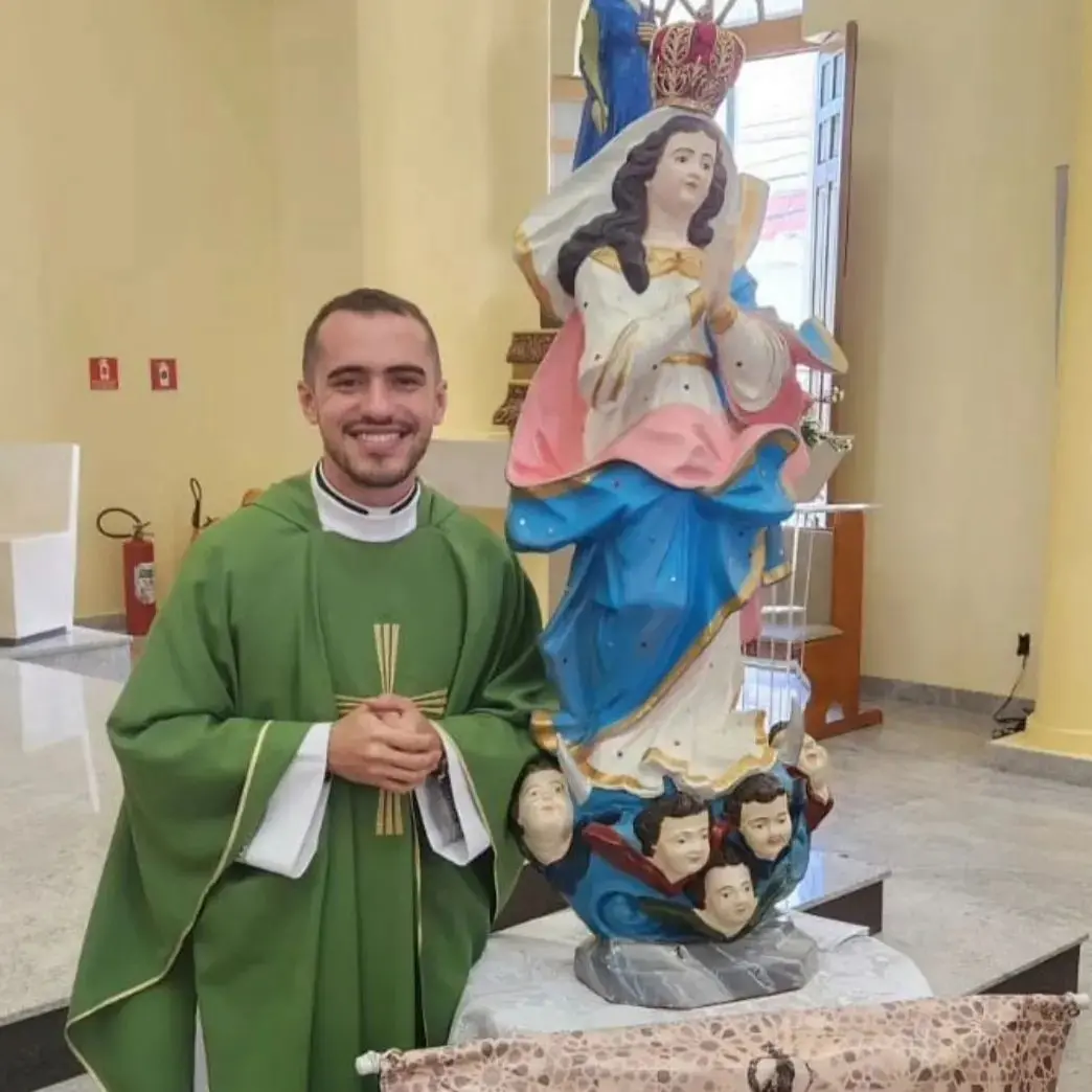 Imagem da notícia Morre padre Philipe Villeneuve, o mais jovem da Diocese de Mossoró, aos 27 anos
