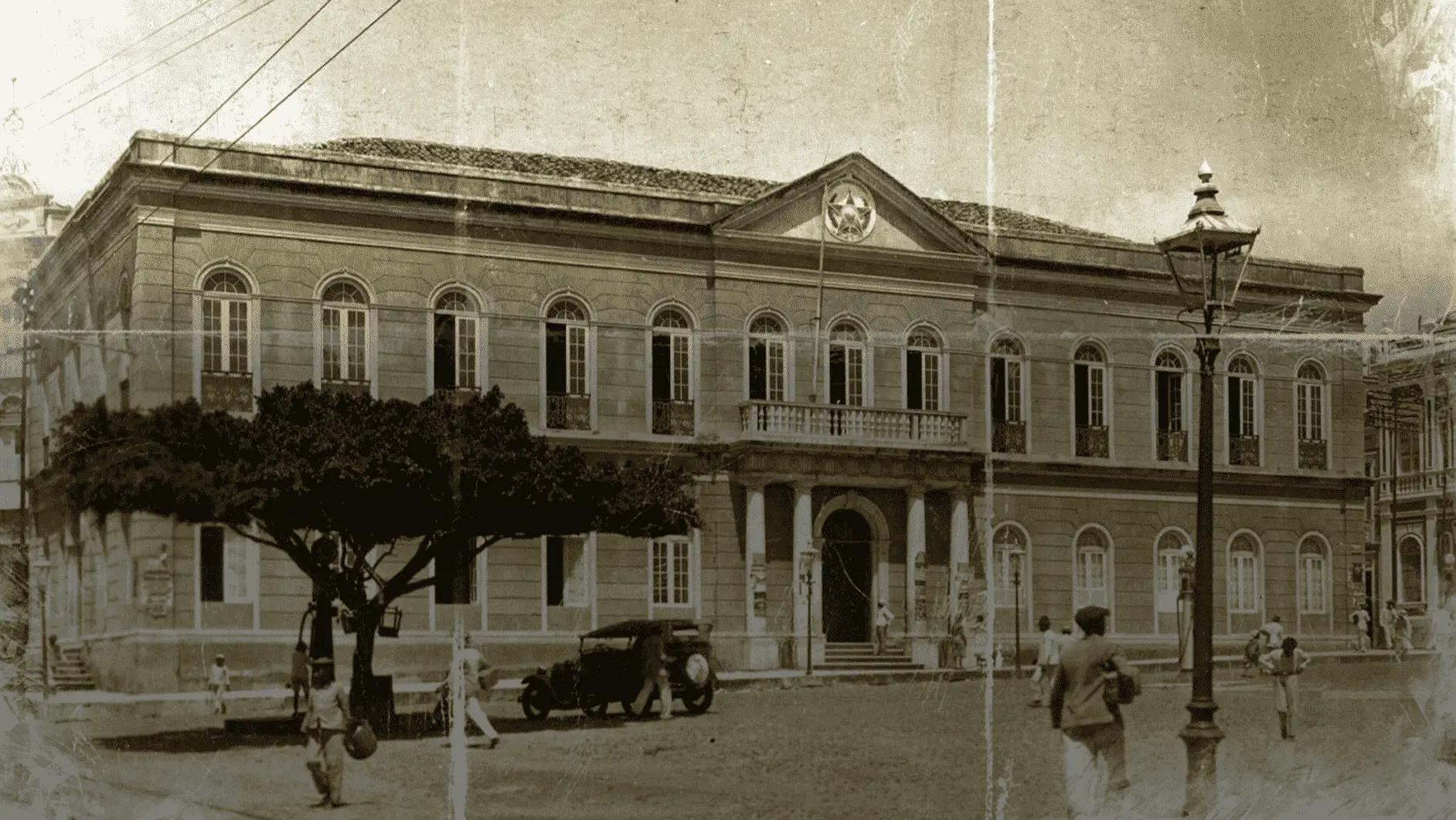 Imagem da notícia: 60 anos da ditadura: Assembleia Legislativa do Ceará cassou deputados em sessão à meia-noite