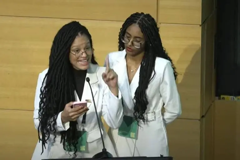 Imagem da notícia: Brasileiras denunciam racismo durante palestra do Brazil Conference, em Harvard 