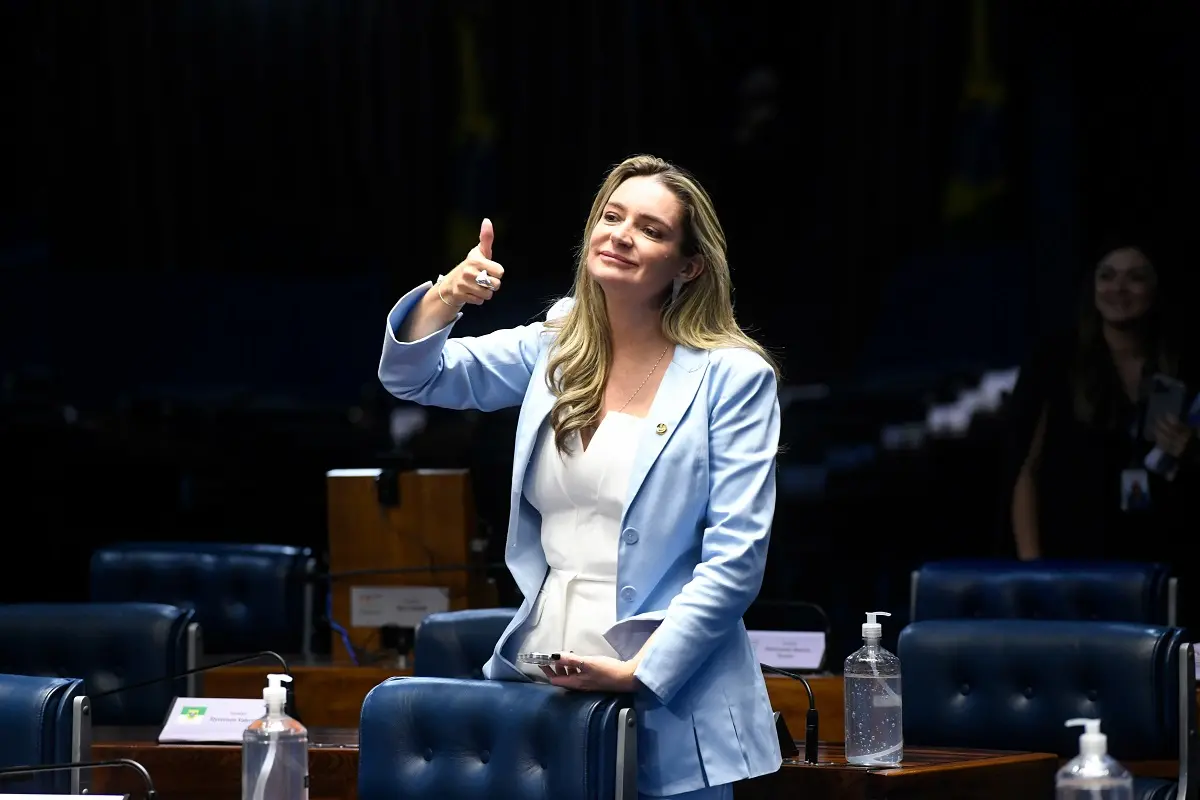 Imagem da notícia: Augusta Brito assume Articulação Política no Governo Elmano e se torna primeira mulher na função