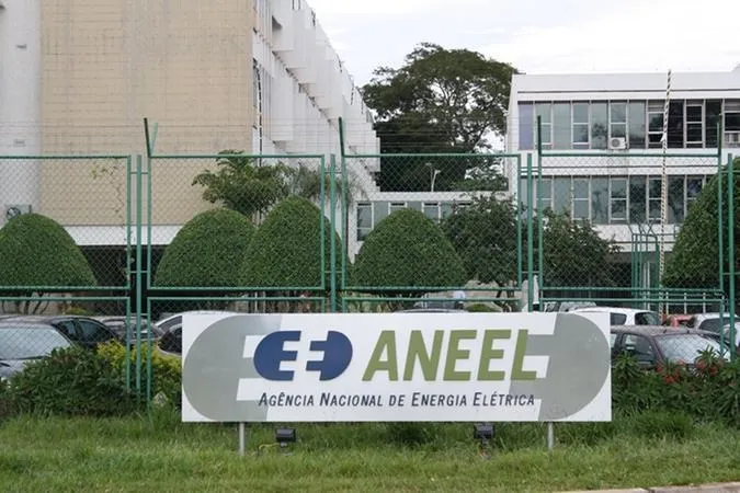 Aneel é quem define os reajustes praticados pelas concessionárias de energia elétrica