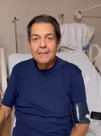 Imagem da notícia: Faustão recebe alta após 47 dias internado, mas seguirá sob orientações médicas