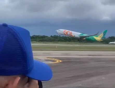 Avião