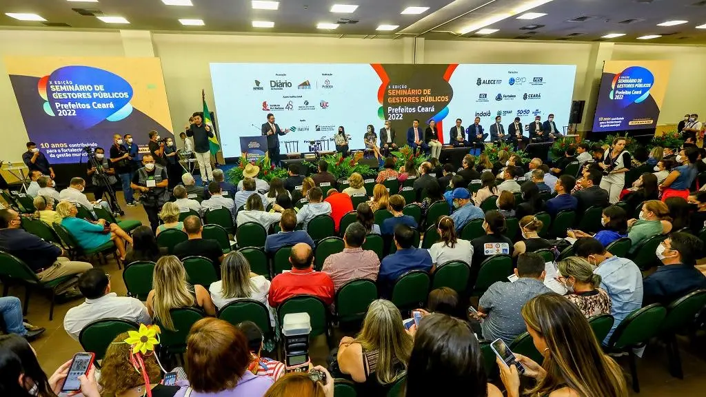 Imagem da notícia: Seminário de gestores públicos vai destacar governança digital e desenvolvimento sustentável