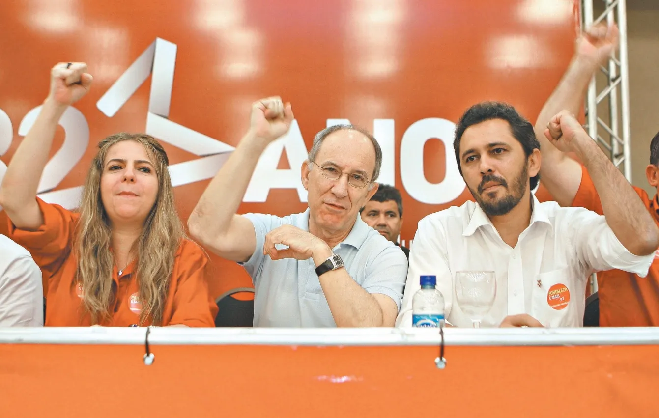 O presidente nacional do PT em 2012, Rui Falcão, esteve presente no encontro municipal petista. Na ocasião, ele declarou ter ouvido de Luizianne que a legenda votaria no candidato de Cid para o Governo do Estado em 2014 se a aliança fosse mantida