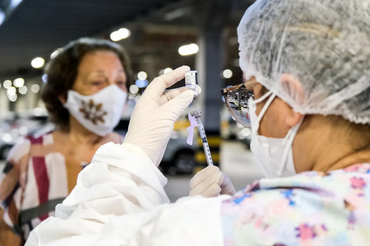 Imagem da notícia: Em meio a aumento de influenza, apenas 25% do público-alvo está vacinado contra gripe no Ceará