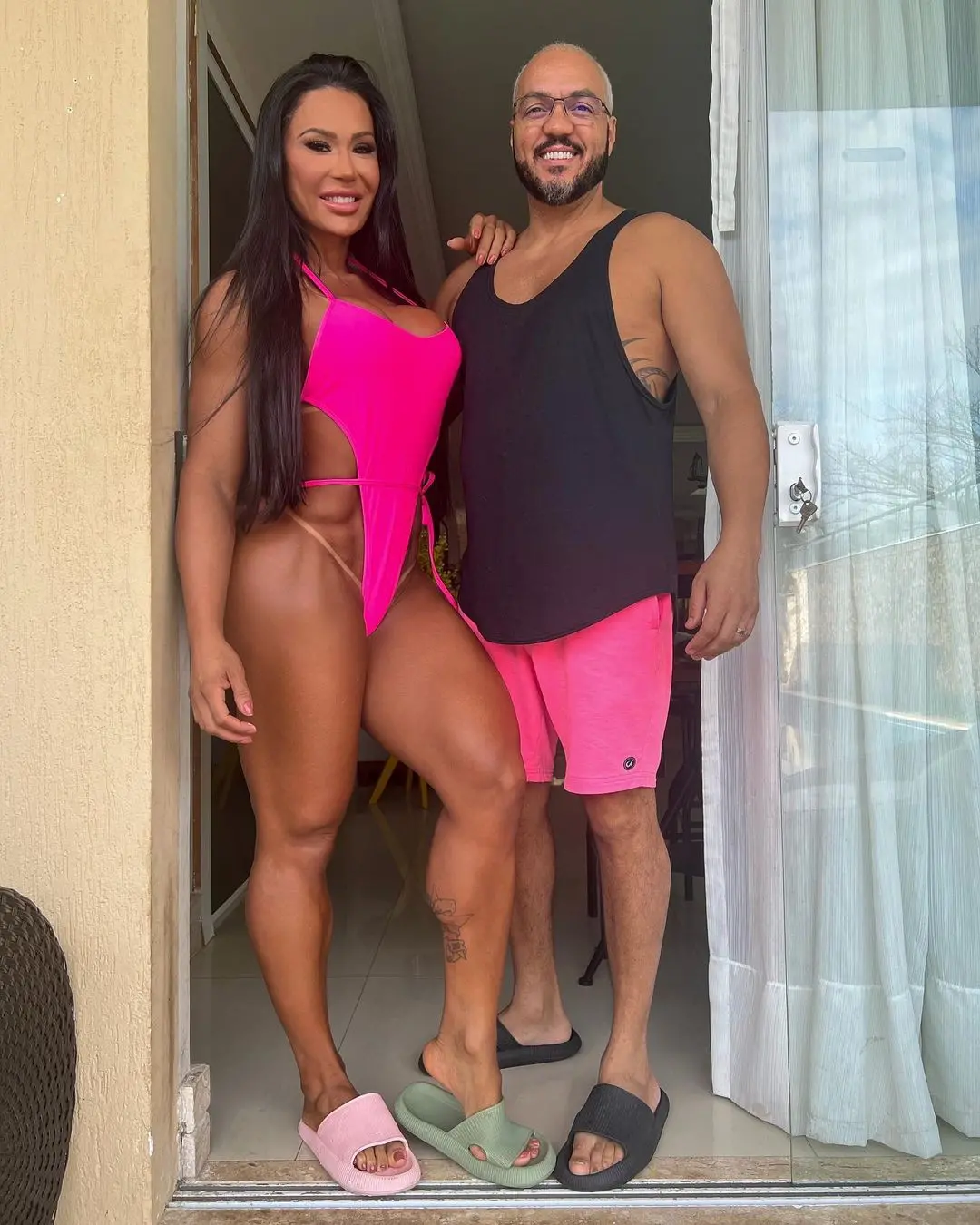 Imagem da notícia: Gracyanne diz que não se sente culpada pelo fim do casamento com Belo