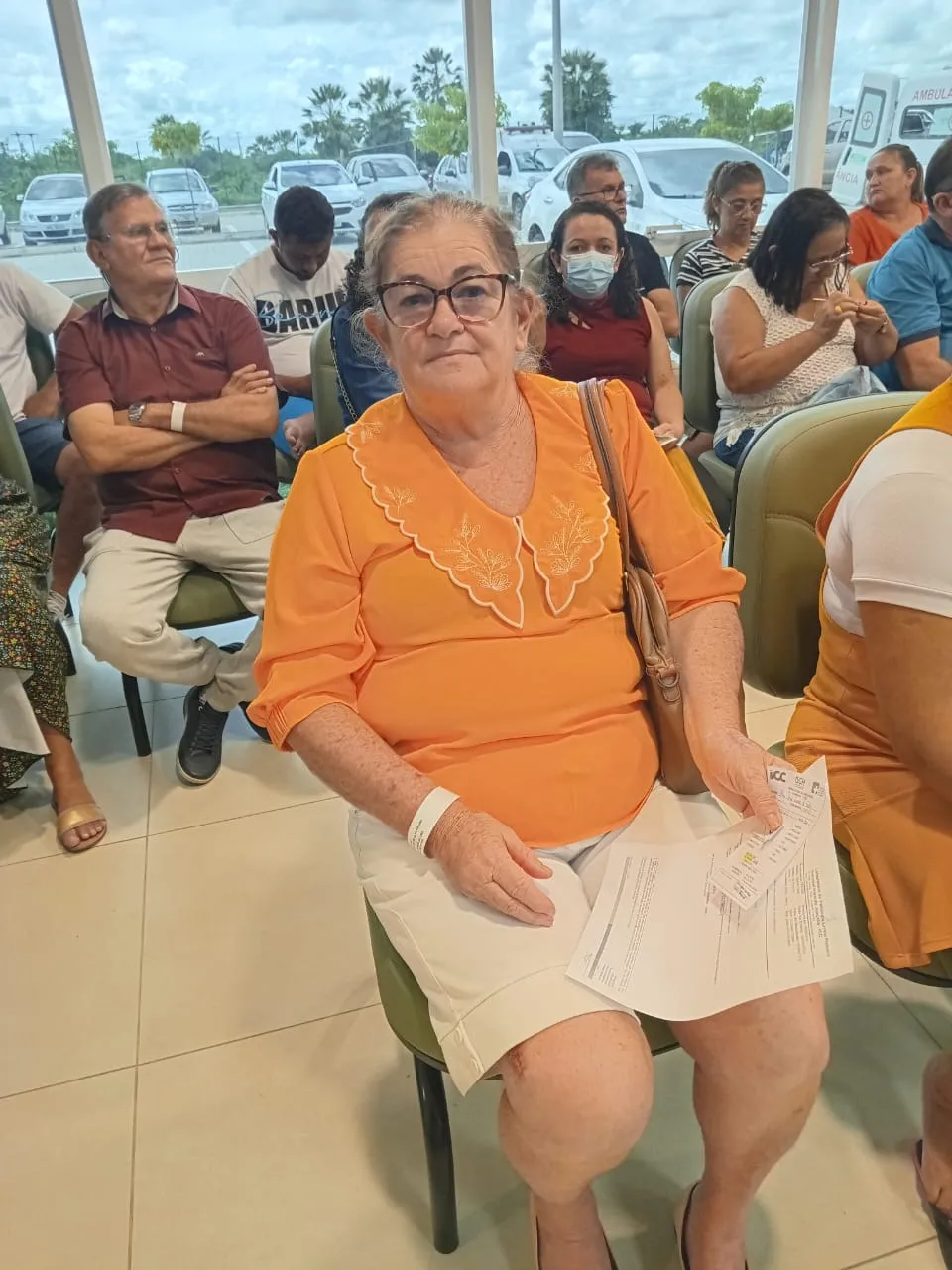 A aposentada Maria das Graças de Oliveira Lima recebeu atendimento para câncer de pele