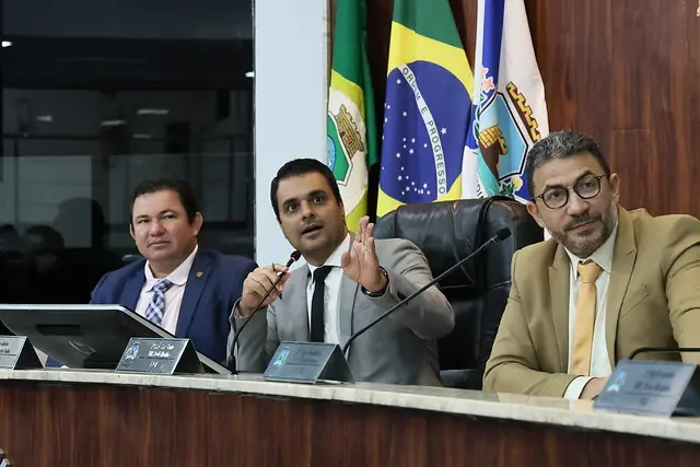 Imagem da notícia: Criação de CPIs agrada vereadores e impede investida da oposição contra Sarto