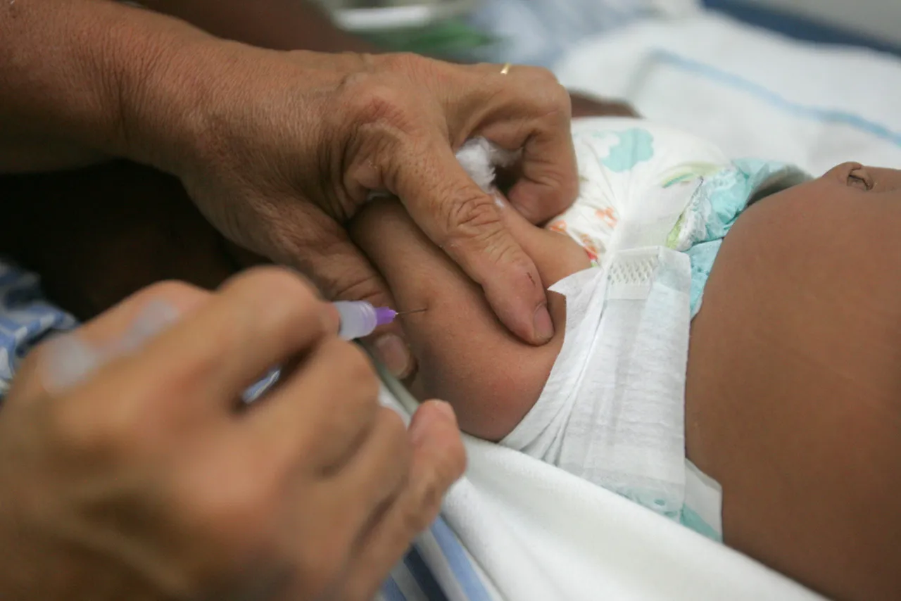 Imunização de bebês tem impacto positivo por toda a vida