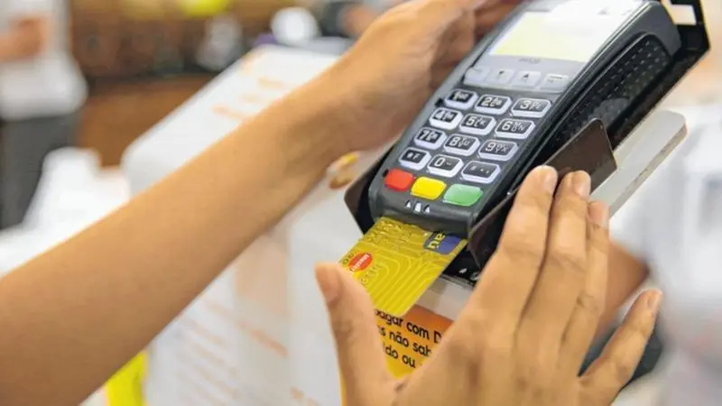 Imagem da notícia: Febraban diz que juros do cartão de crédito caíram