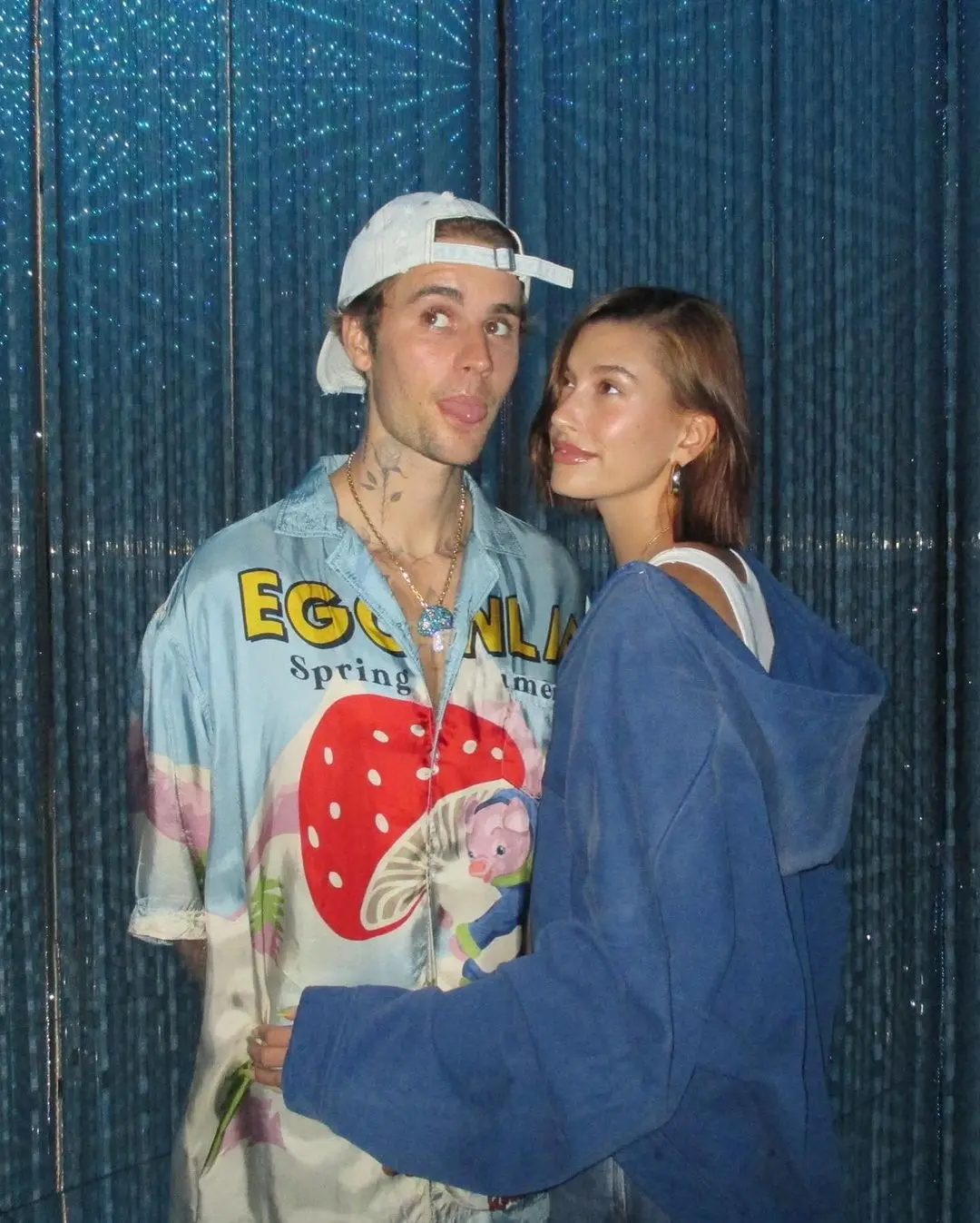 Imagem da notícia: Hailey e Justin Bieber anunciam gravidez do primeiro filho; veja fotos