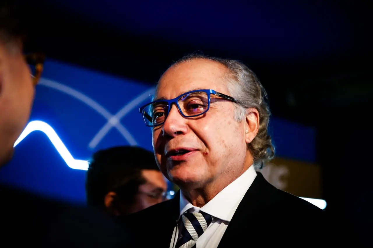 Imagem da notícia: Casa dos Ventos quer investir R$ 55 bilhões em data center no Pecém e atrair big techs