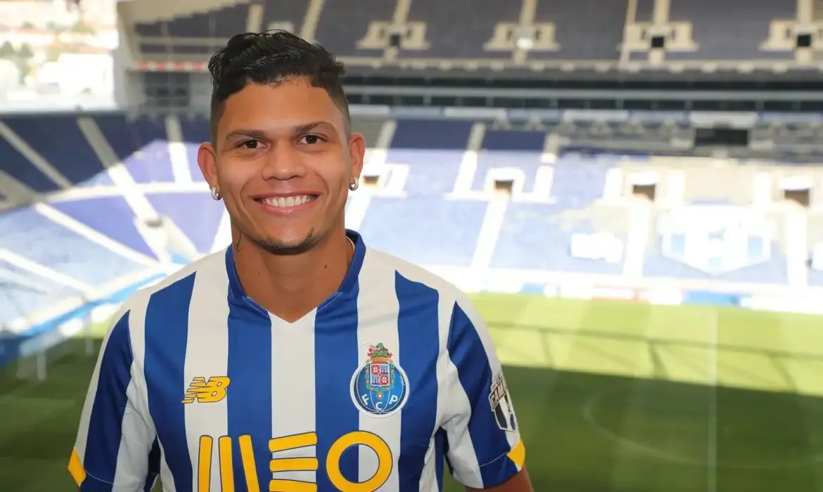 Imagem da notícia Evanilson é o 13º cearense convocado para a Seleção Brasileira; veja lista