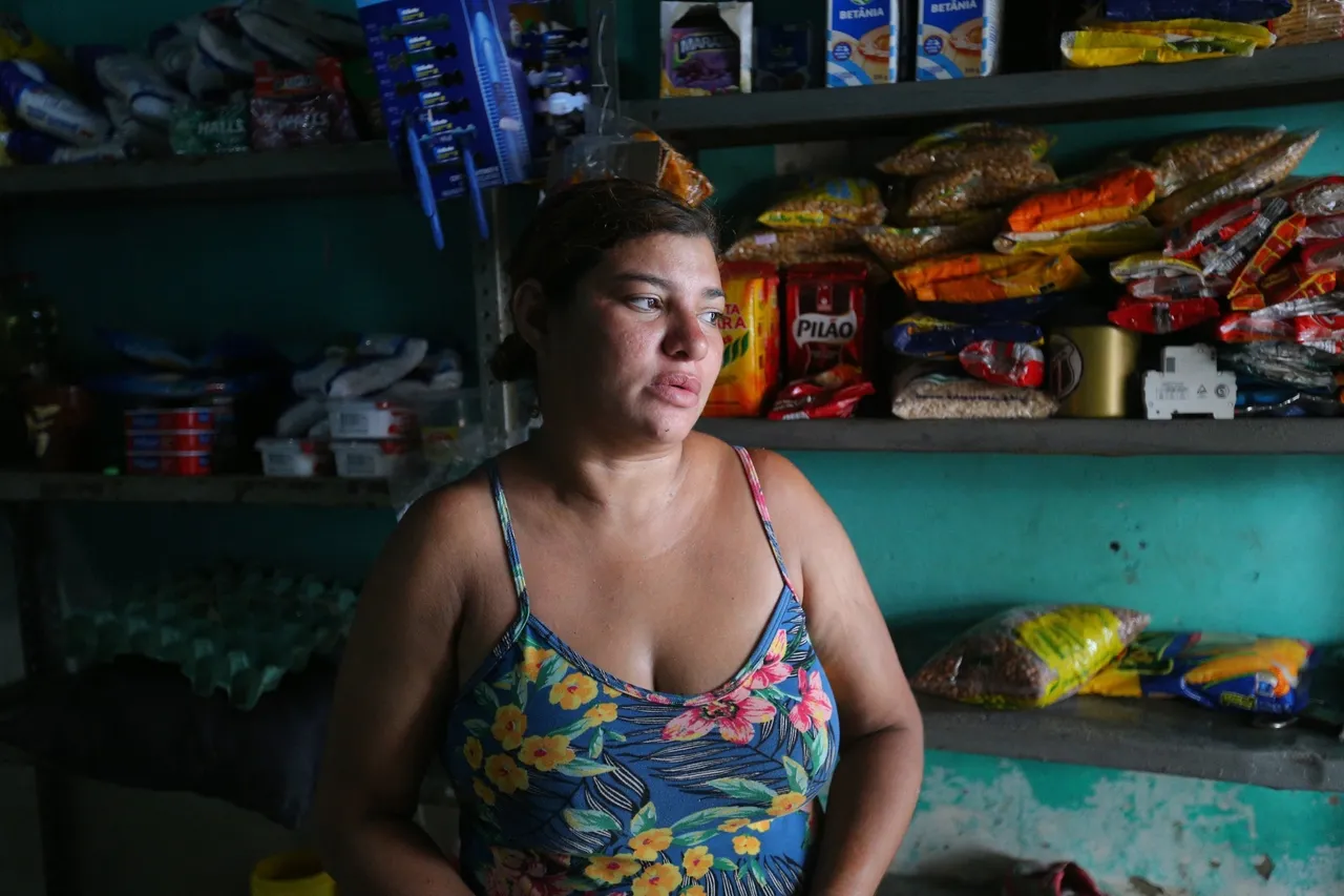 Lidianeide lamenta o prejuízo no imóvel que é comércio e moradia