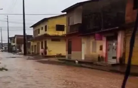 Ruas alagadas
