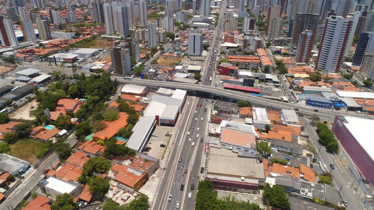 Imagem da notícia: Preço de imóveis dispara mais de 50% no Papicu e bairro fica entre os mais caros de Fortaleza