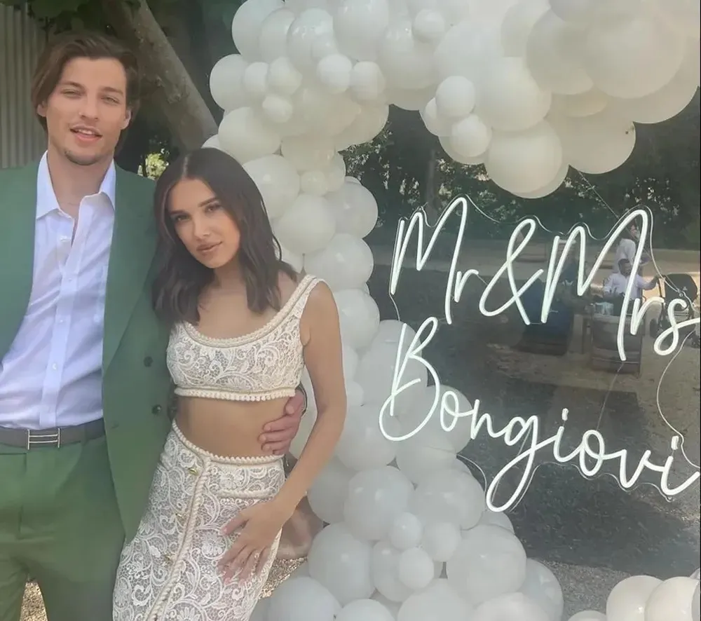 Millie Bobby Brown e Jake Bongiovi teriam casado na última semana