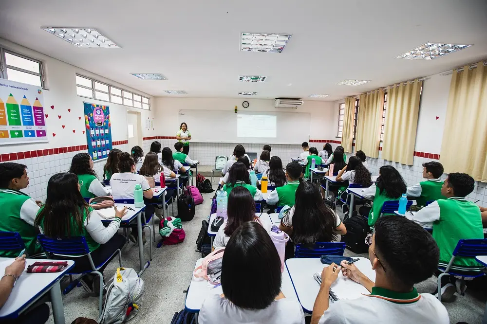 Imagem da notícia: Escola pública do interior do Ceará é a única do Brasil incluída em pesquisa da Unesco 