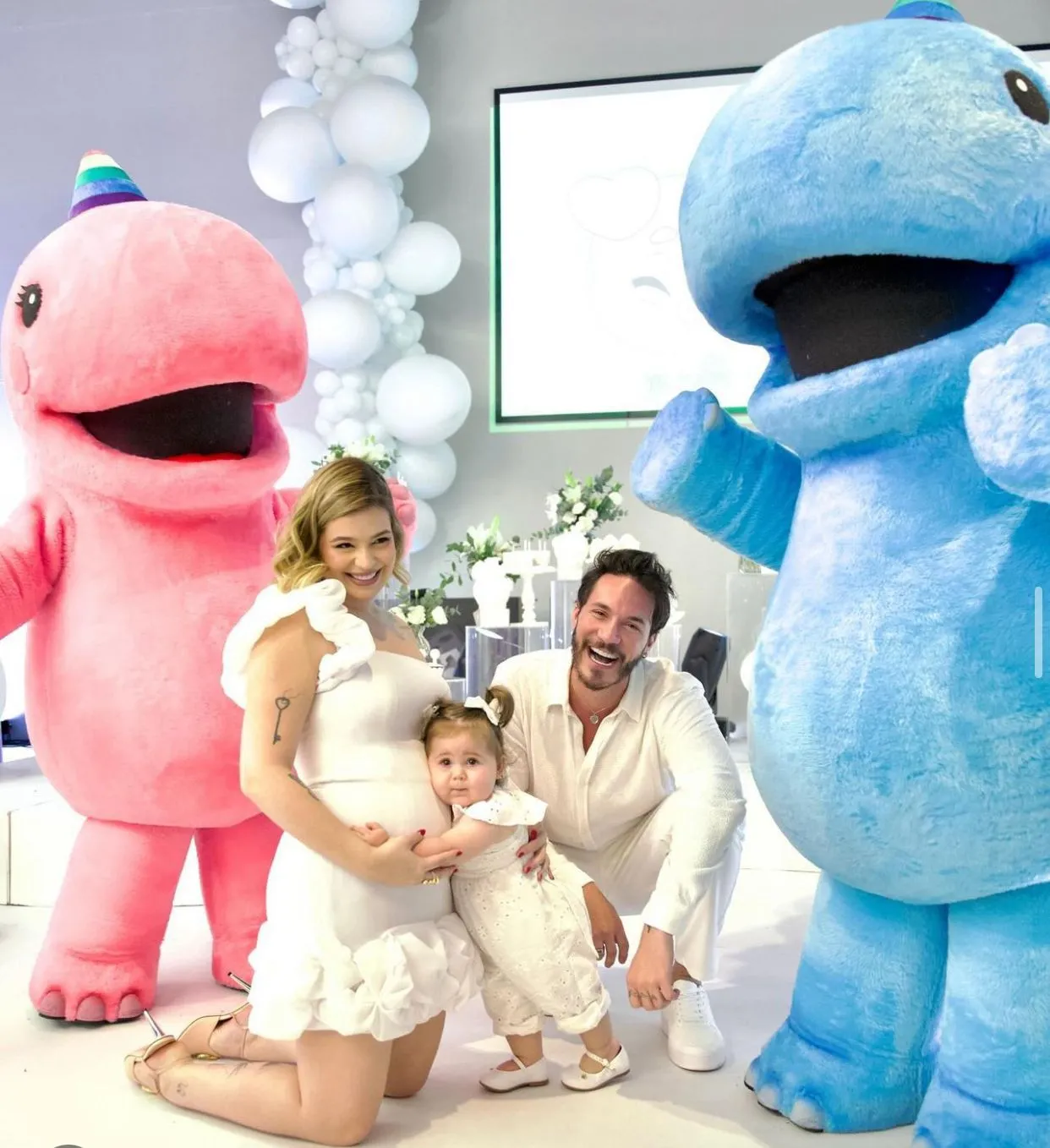 Viih Tube e Eliezer vão ter o segundo filho. O casal fez uma live com chá revelação para descobrir o sexo do bebê
