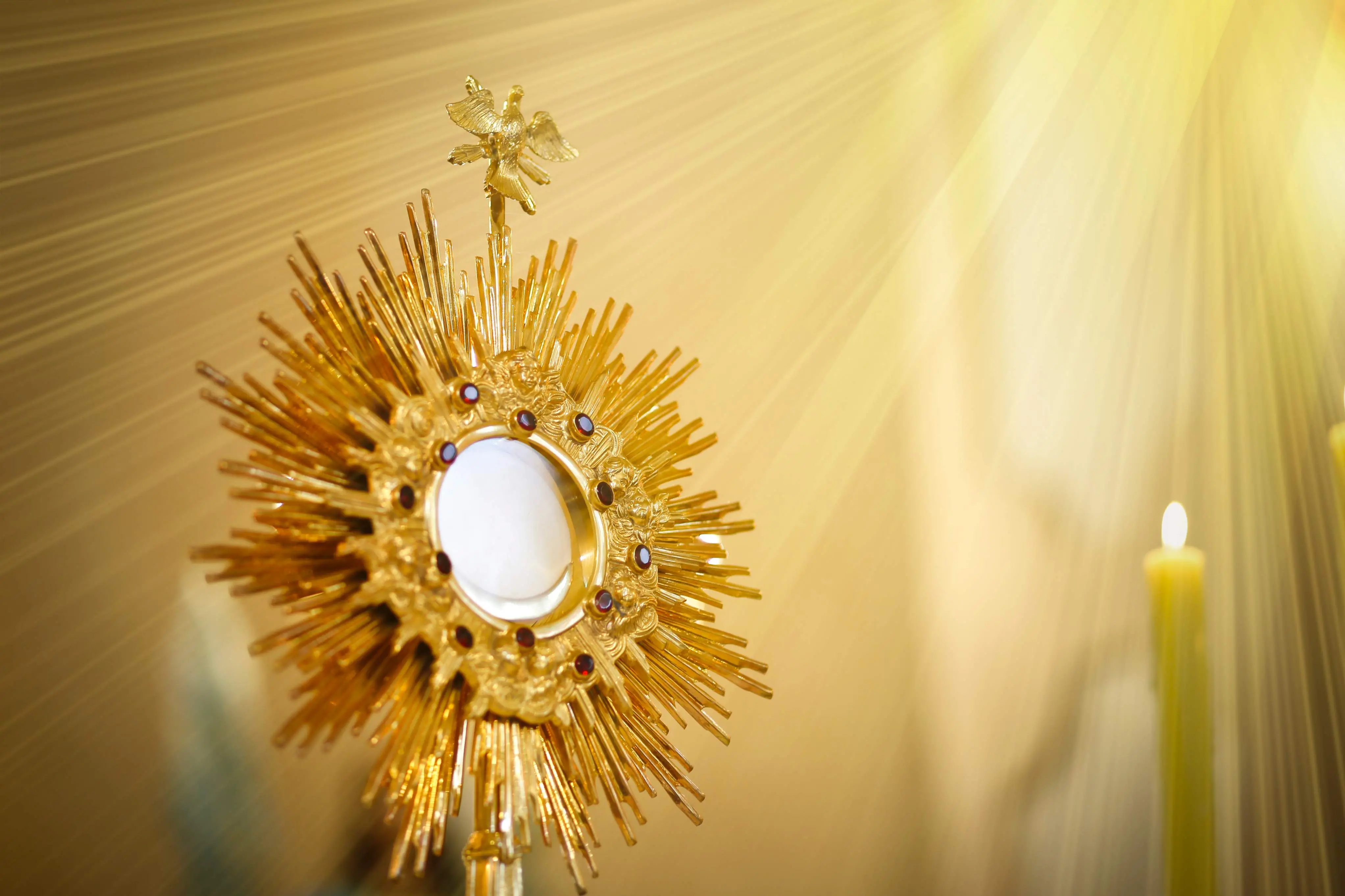 Imagem da notícia: Veja 9 mensagens de Corpus Christi para enviar no feriado religioso em 2024