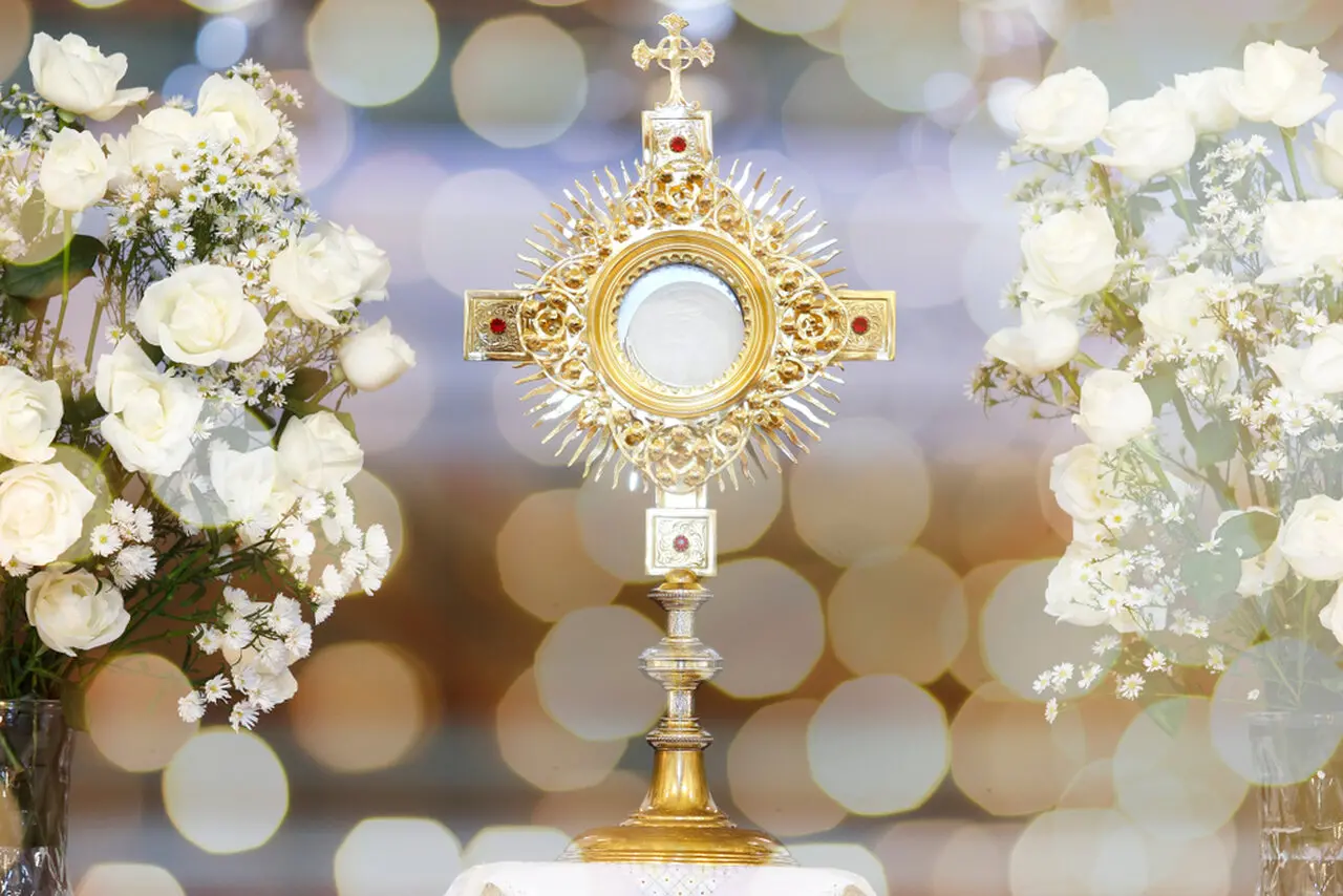 Imagem da notícia: Feriado de Corpus Christi: saiba o que abre e o que fecha nesta quinta-feira (30) no Ceará
