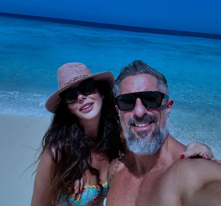 Imagem da notícia: Suzana Gullo, esposa de Marcos Mion, se pronuncia após boatos de suposta traição do apresentador