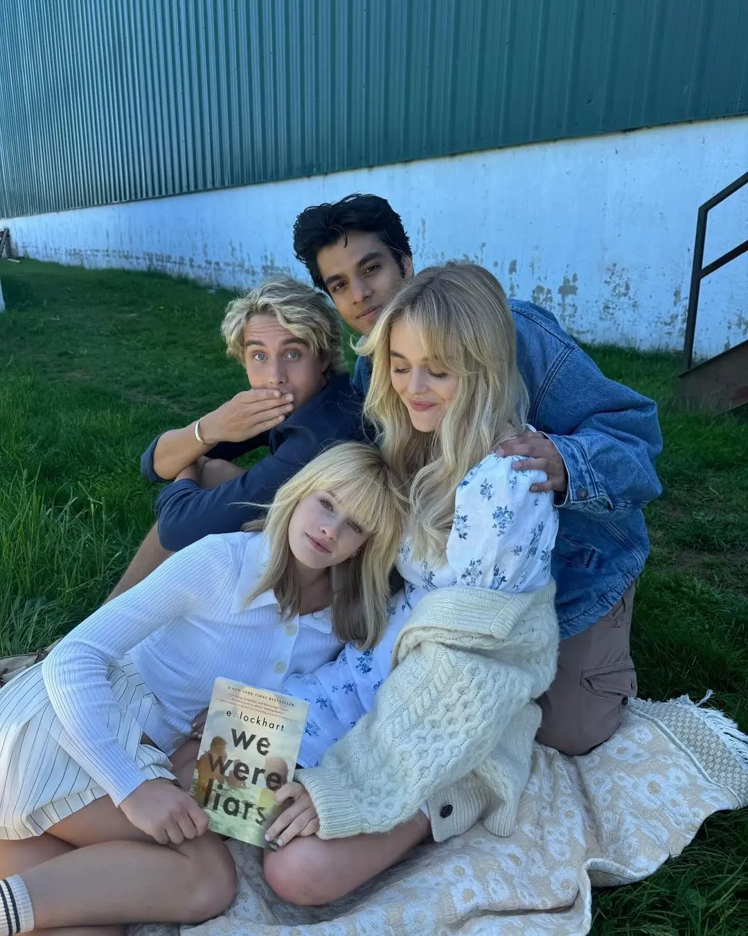 Imagem da notícia: Elenco principal de 'Mentirosos' é divulgado pelo Prime Video; conheça livro que inspirou série
