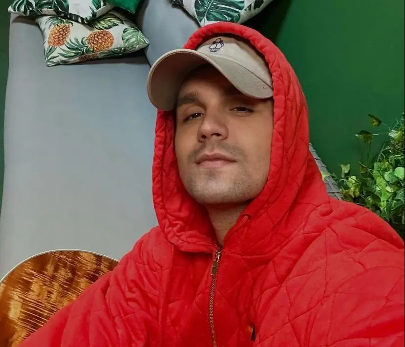 Imagem da notícia: Luan Santana passa mal e show do cantor em MG é cancelado
