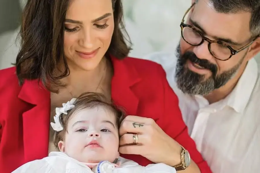 Imagem da notícia: Letícia Cazarré atualiza quadro de saúde da filha após intercorrência grave