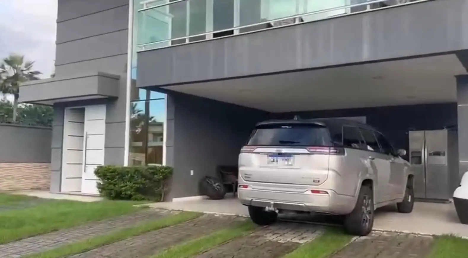Imagem da notícia: 'Vaqueiro', chefe do PCC que ostentava em vaquejadas e levava vida de luxo no CE, é alvo de operação