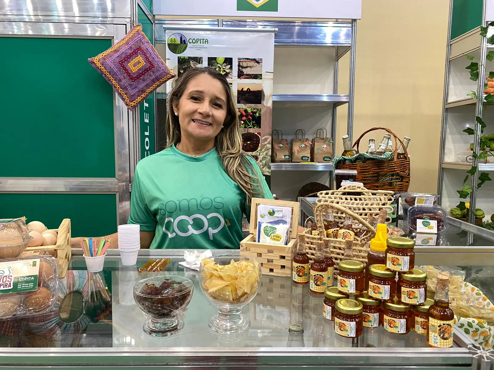 Imagem da notícia: Cearense cria cooperativa para ajudar agricultores e dar autonomia às mulheres de Itapajé, no Ceará