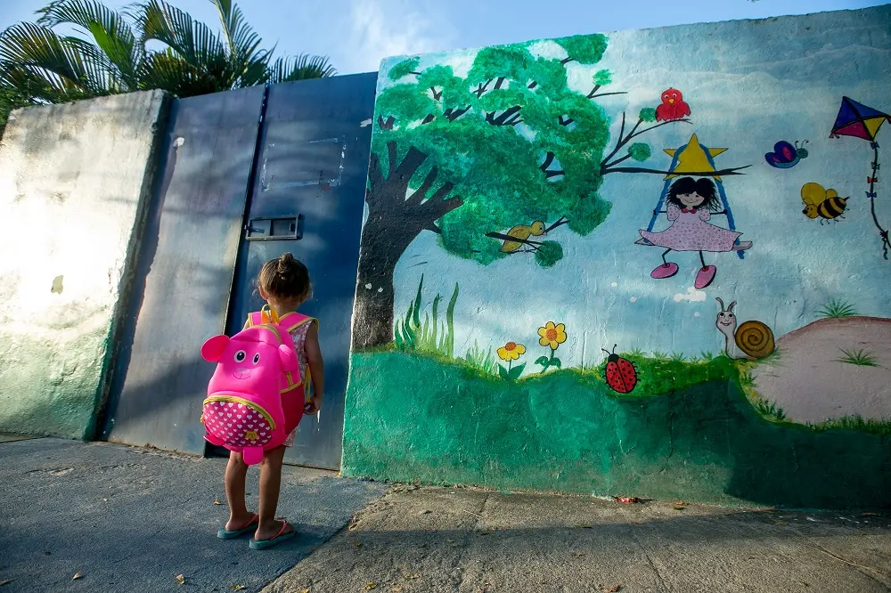 Imagem da notícia: Famílias esperam há mais de um ano por vagas em creches públicas de Fortaleza 