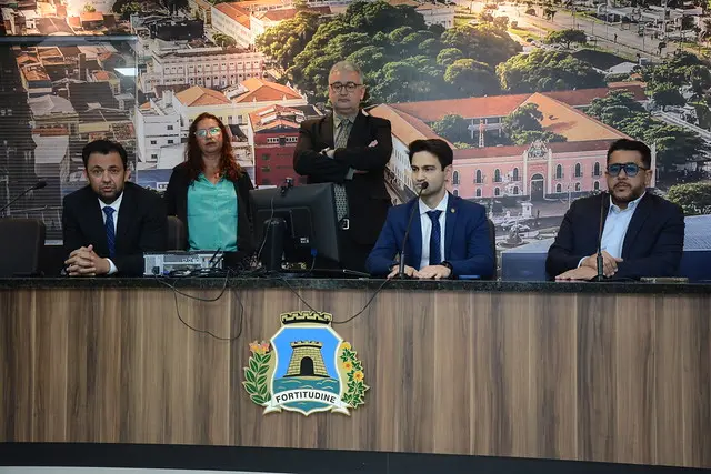 Imagem da notícia: Câmara Municipal de Fortaleza instala CPI da Enel nesta quarta (12); entenda 