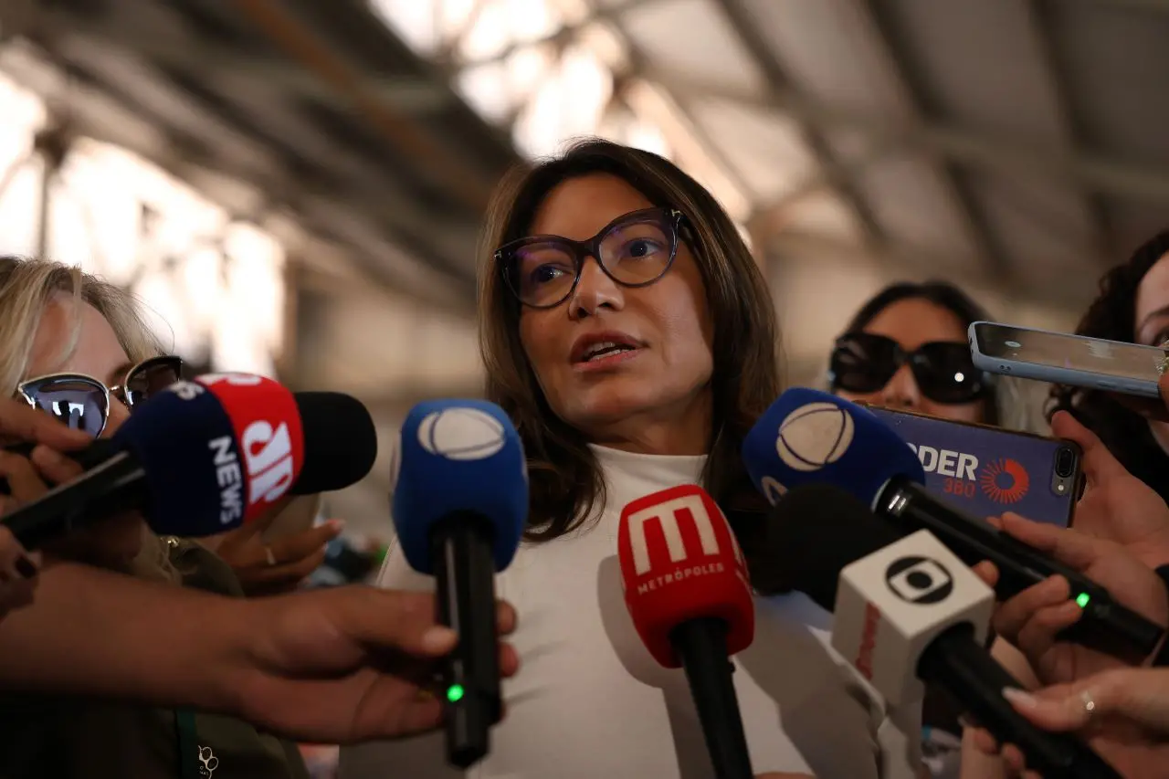 Imagem da notícia: Janja se posiciona contra o PL 1904, que equipara aborto a homicídio: 'Retrocede em nossos direitos'