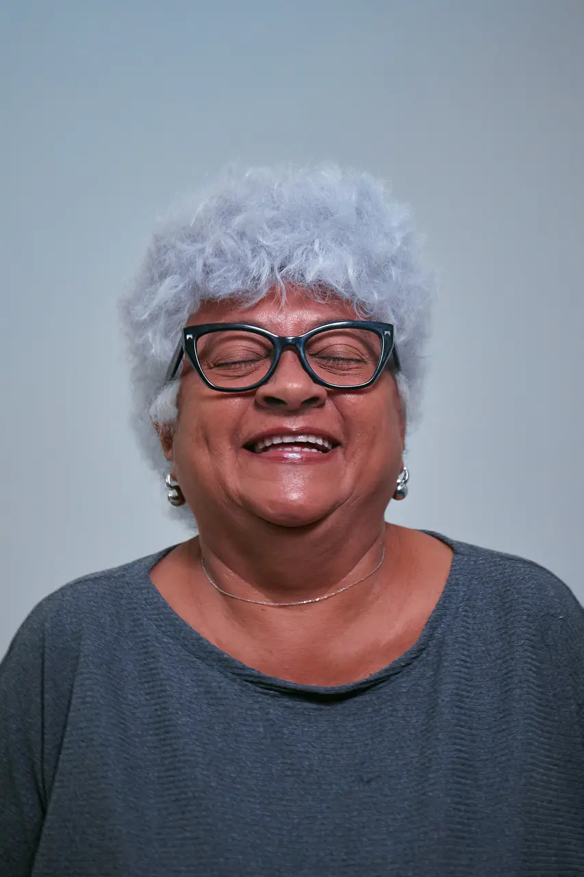 Atriz Ana Marlene estreia seu primeiro monólogo, após uma trajetória consolidada e de grande importância para o teatro cearense