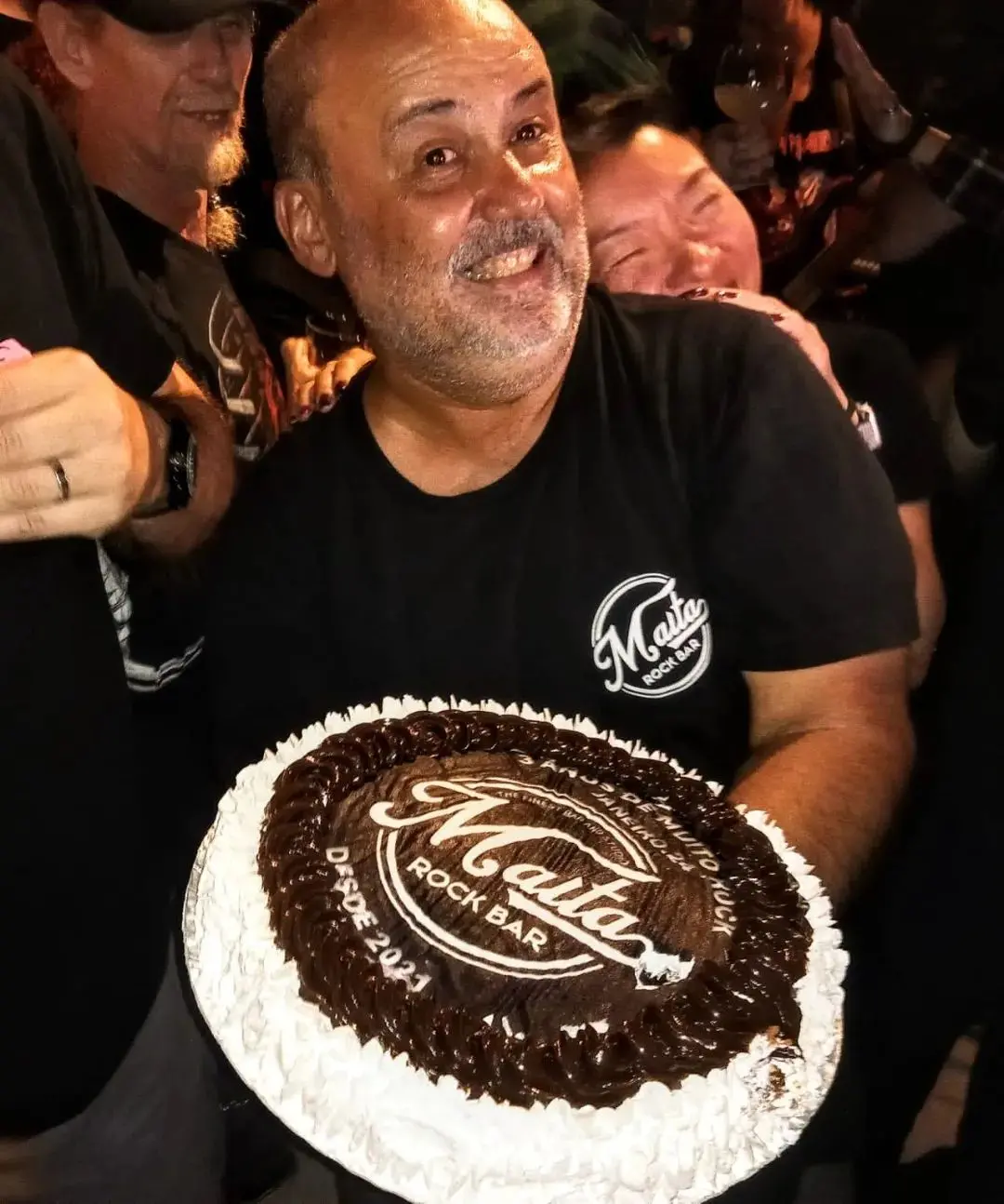 Imagem da notícia: Dono de bar de rock, em SP, é morto após defender mulher de assédio